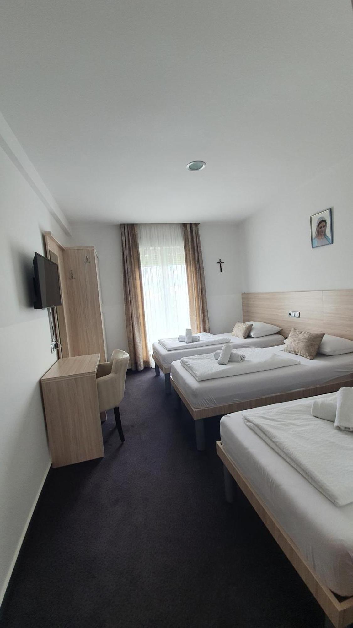 Hotel Glorija Medjugorje Exterior photo